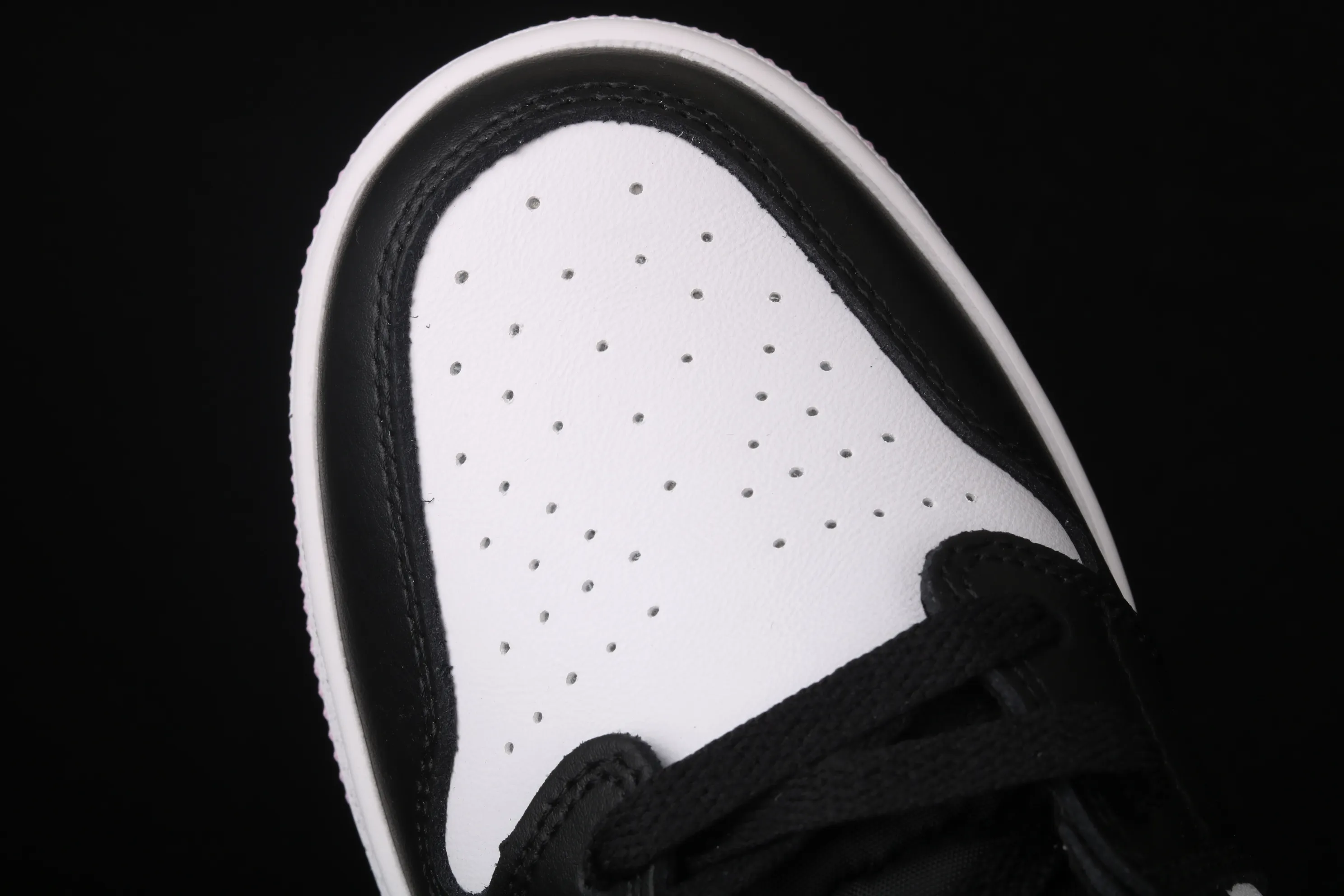 All categories Air Jordan Jordan series basketball shoes Air Jordan 1 Mid Air Jordan 1 Mid GS AJ1 Joe 1 China Pink White Panda 555112-103